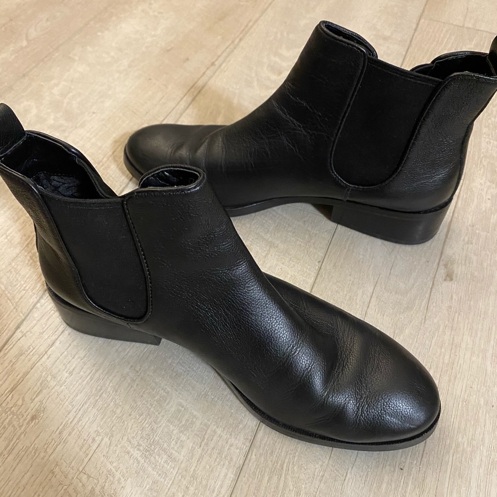 Cole Hana Black Bootie